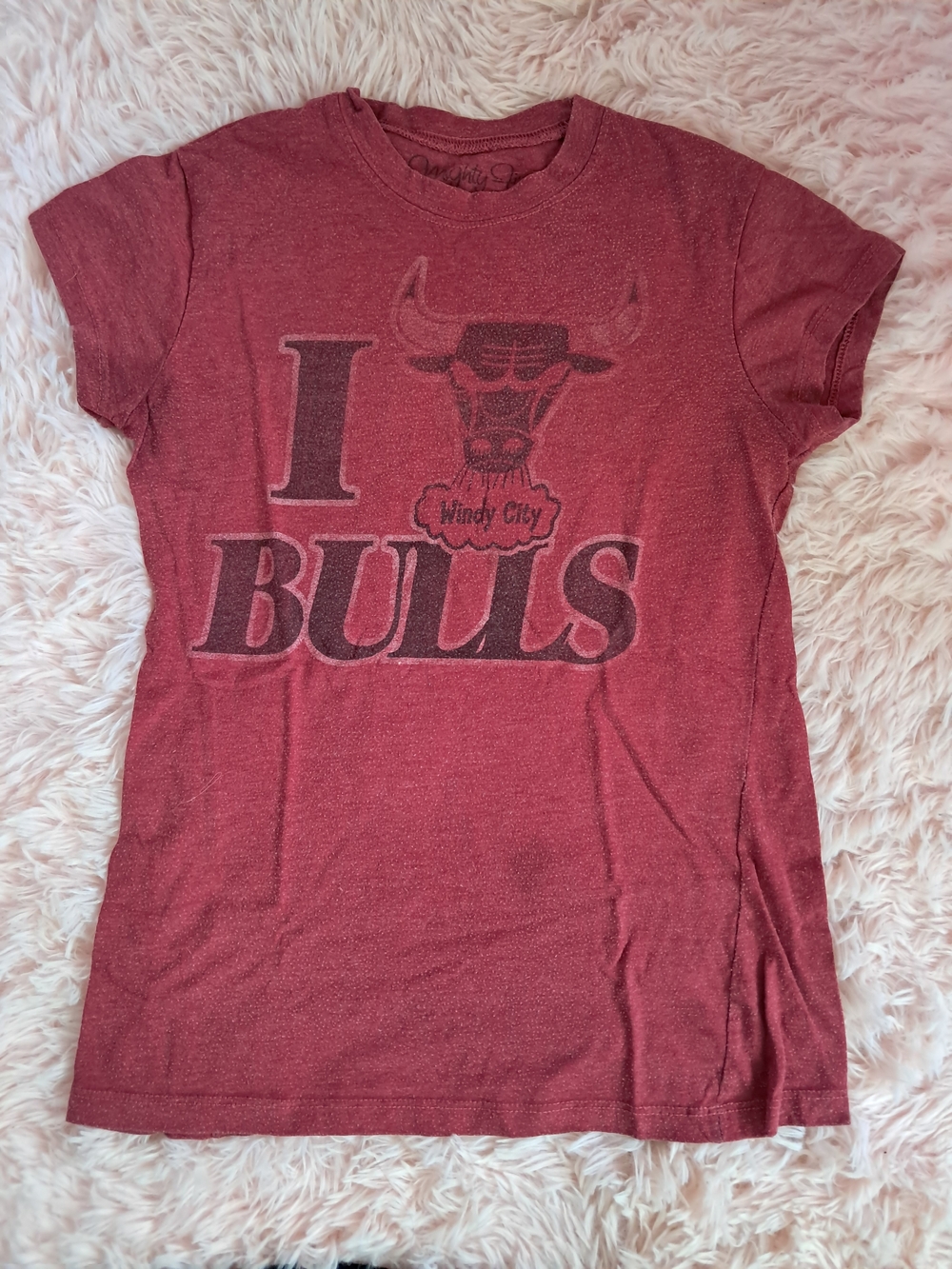 Mighty Fine Red 'I (Love) Bulls' (Windy City) Short Sleeve Y2k Tee
